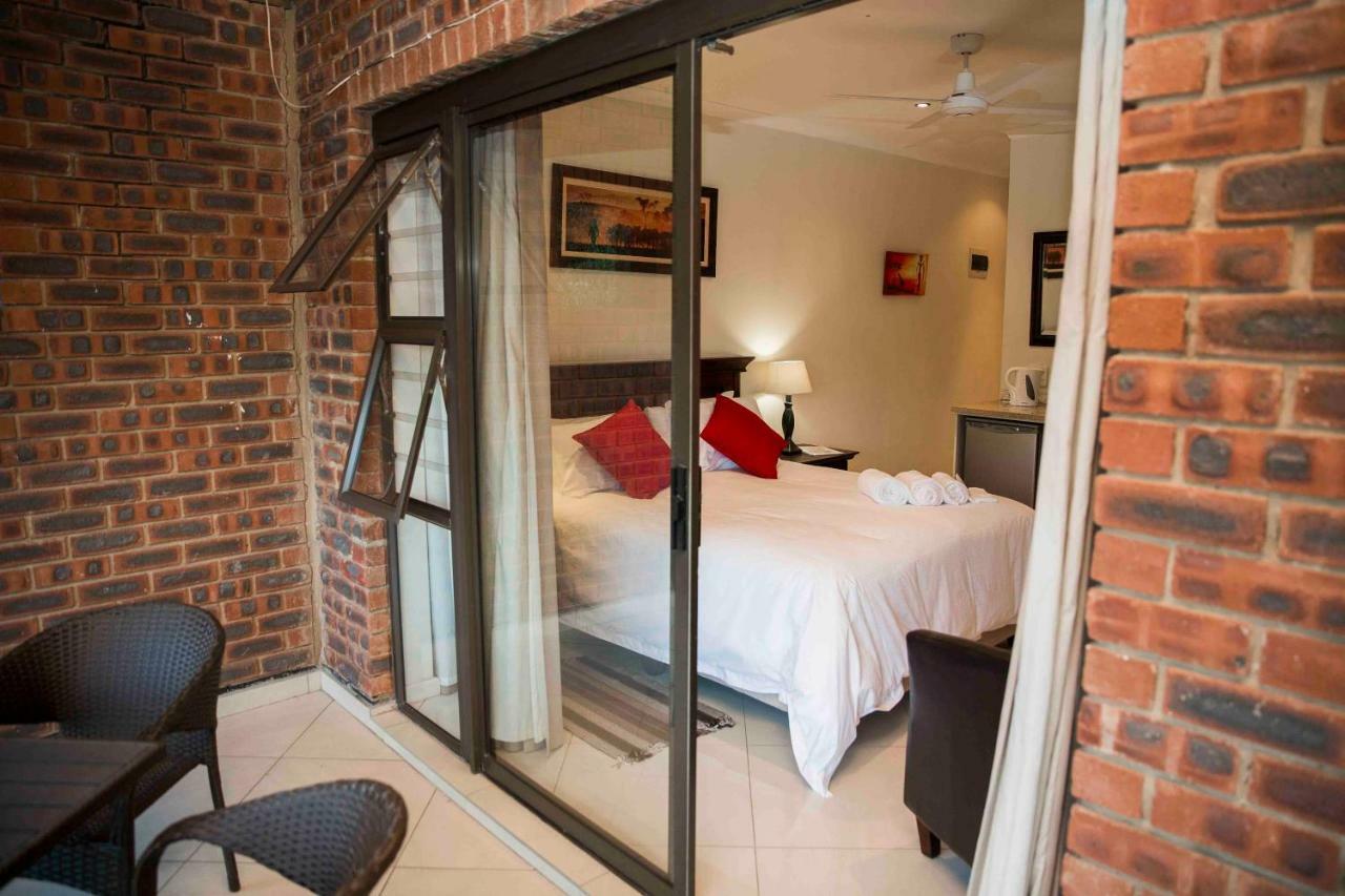 Palmwood Guesthouse Amanzimtoti Exterior foto