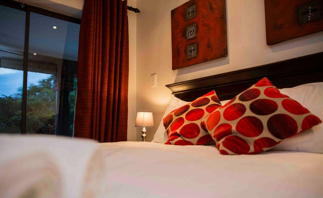 Palmwood Guesthouse Amanzimtoti Exterior foto
